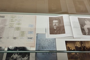 В Оренбурге открылась выставка, посвященная «Белой розе»